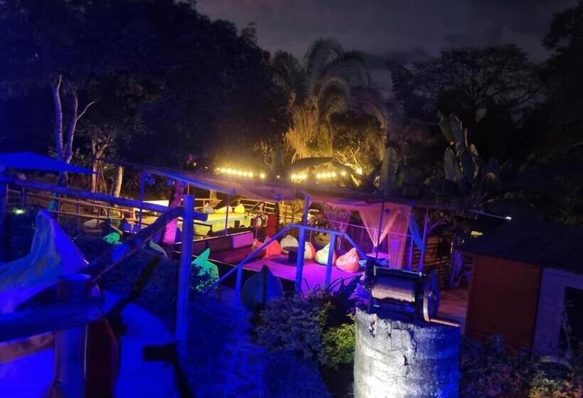 فندق Color Es Club