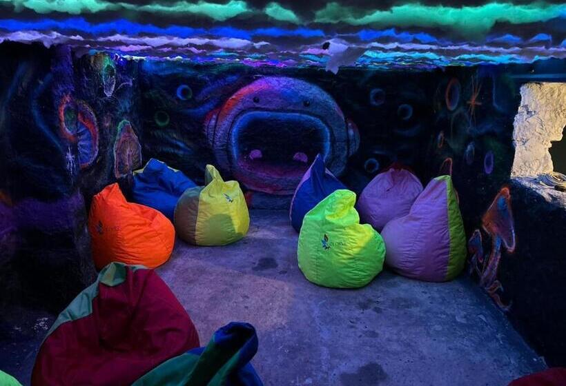 فندق Color Es Club