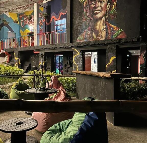 فندق Color Es Club