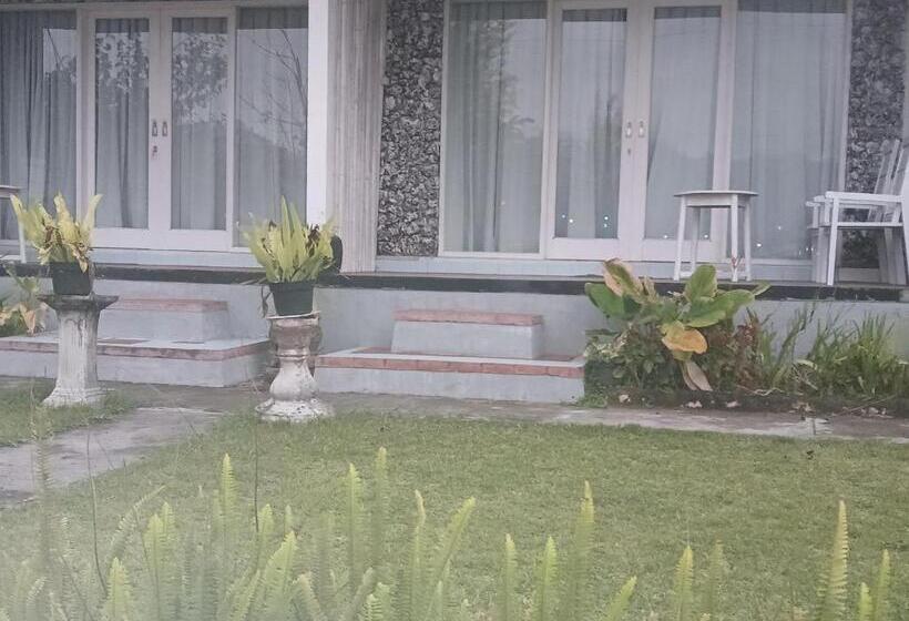 בית מלון כפרי Gill Lake Batur