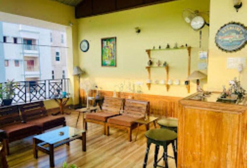 فندق Joyable Homestay , Guwahati