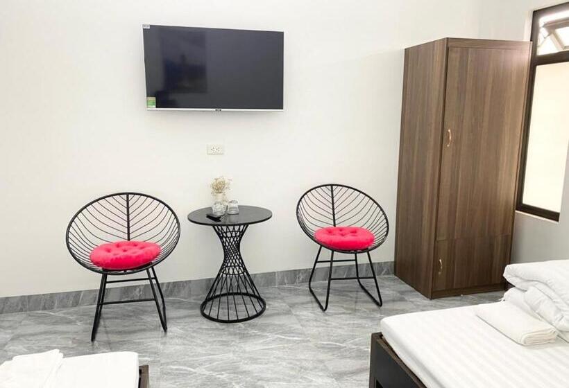 هتل Khách Sạn Hương Hana