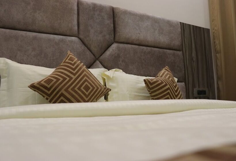 فندق Laksita Manor Home Stay