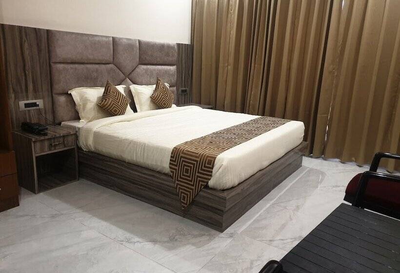 فندق Laksita Manor Home Stay