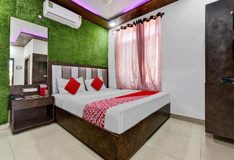 Отель Mansarovar