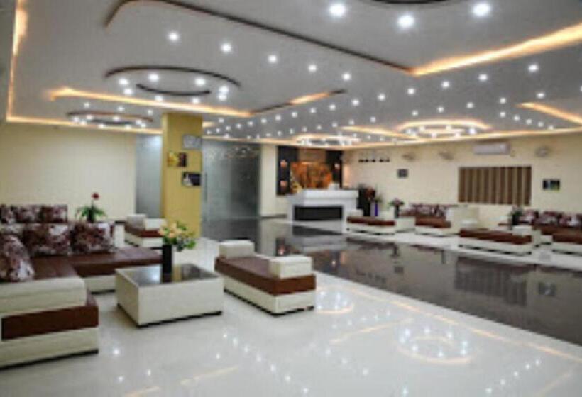 בית מלון כפרי Mariya International , Bodh Gaya