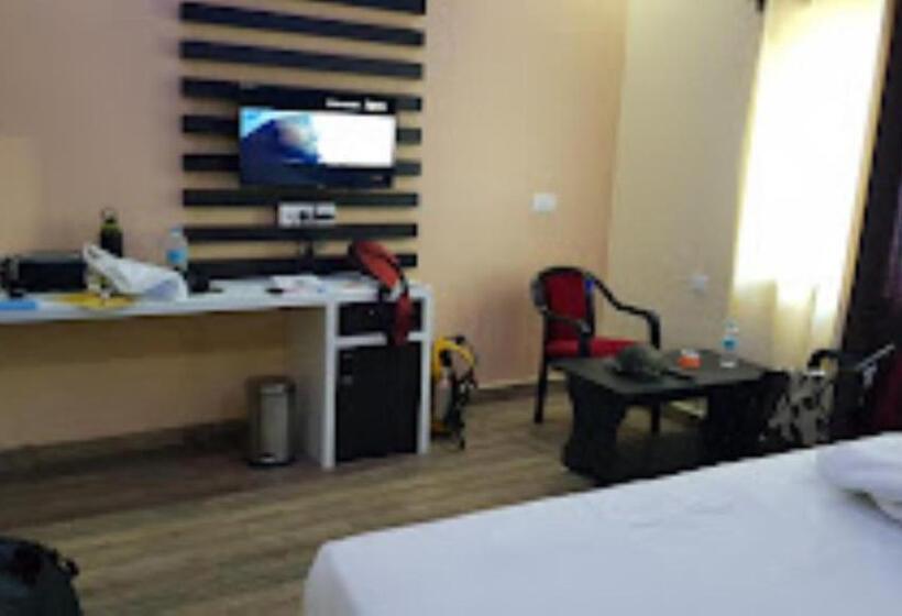 בית מלון כפרי Mariya International , Bodh Gaya