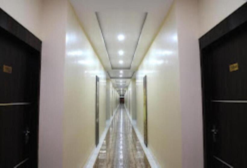 בית מלון כפרי Mariya International , Bodh Gaya