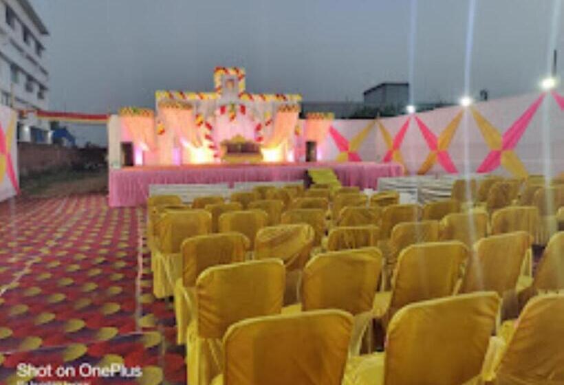 בית מלון כפרי Mariya International , Bodh Gaya