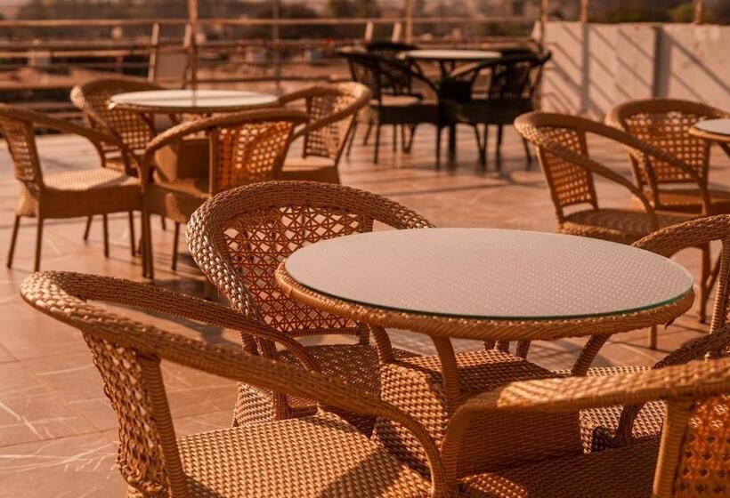 בית מלון כפרי Northwind Mohali