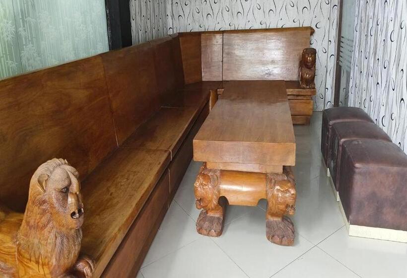 酒店 Oyo 93512 Umbuy Homestay