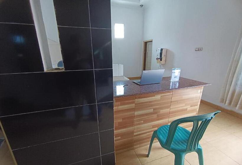 酒店 Oyo 93512 Umbuy Homestay