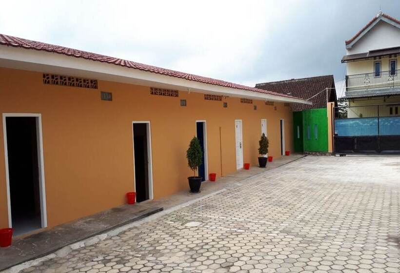 호텔 Oyo 93518 Kepayang Guesthouse Syariah