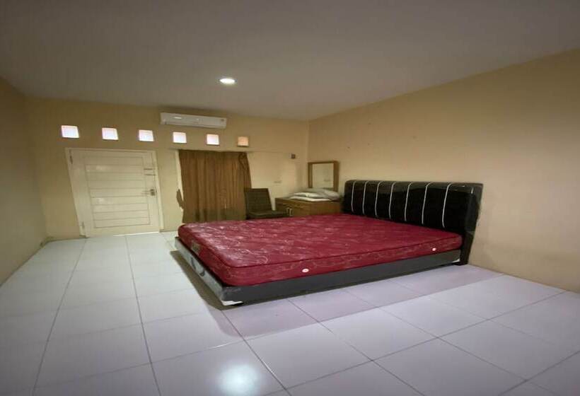 호텔 Oyo 93518 Kepayang Guesthouse Syariah