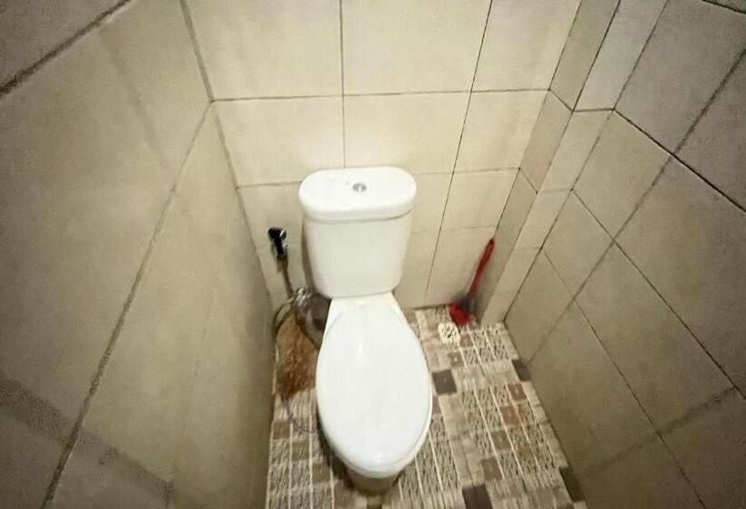 هتل Oyo 93523 Penginapan Laras Paminggir