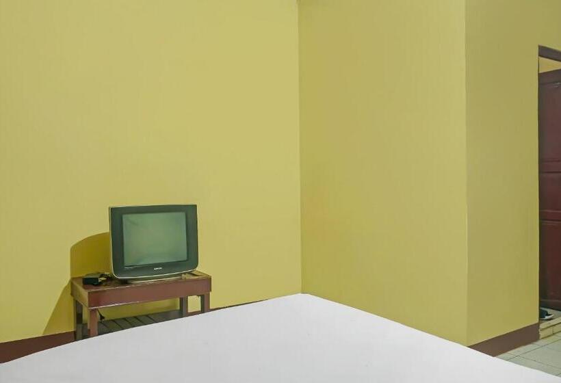 ホテル Oyo 93523 Penginapan Laras Paminggir