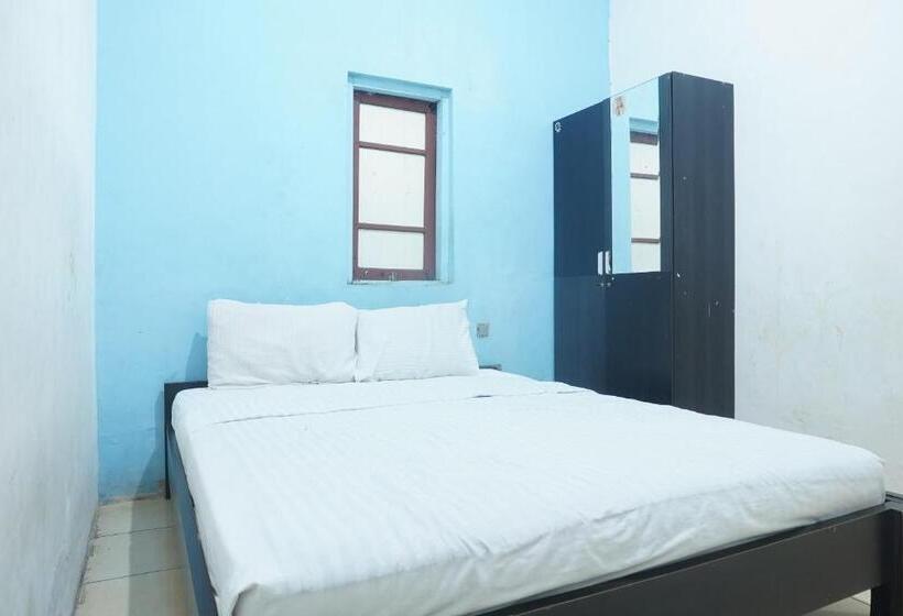 هتل Oyo 93523 Penginapan Laras Paminggir