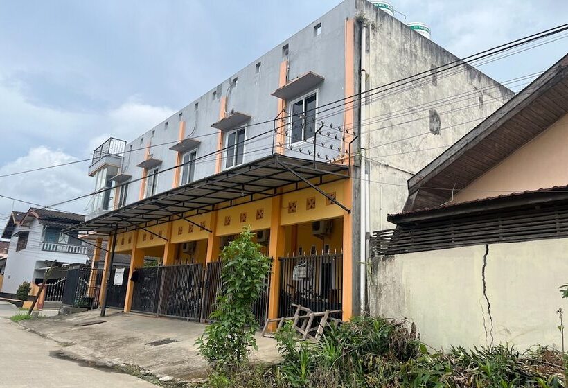 酒店 Oyo 93528 Guest House Zidan 21