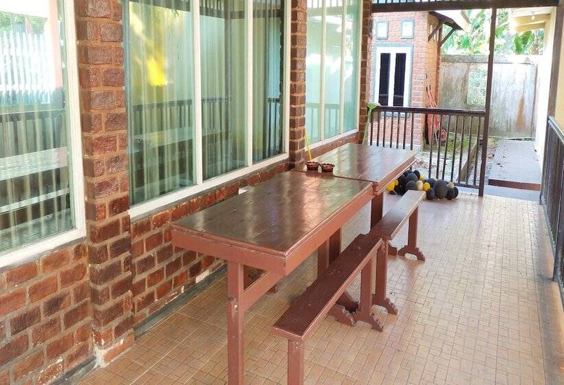 酒店 Oyo 93528 Guest House Zidan 21