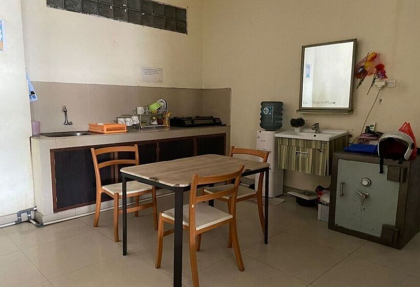 酒店 Oyo 93528 Guest House Zidan 21