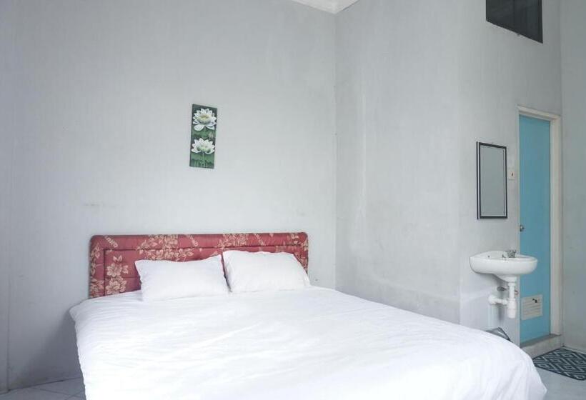 酒店 Oyo 93528 Guest House Zidan 21