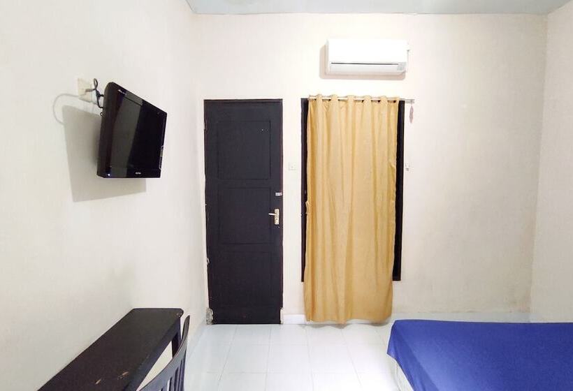 בית מלון כפרי Oyo 93536 Pondok Almirah