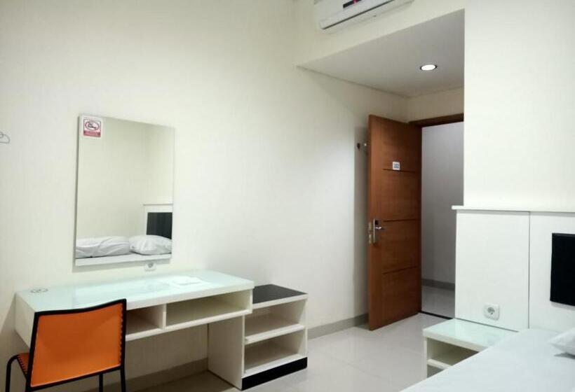 호텔 Oyo 93538 Millow Kost