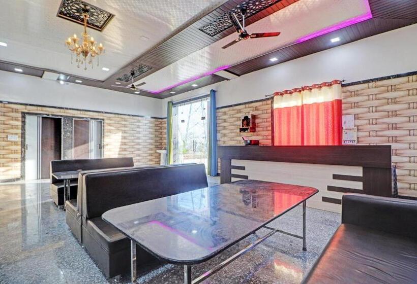 فندق Oyo Raj Laxmi Hotal Kuchaman City