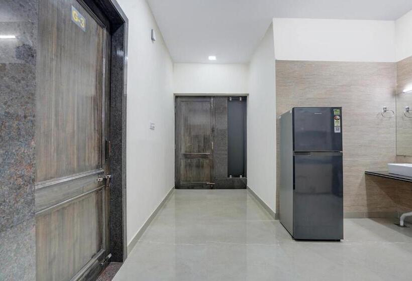 ホテル Oyo The Grand Rediance