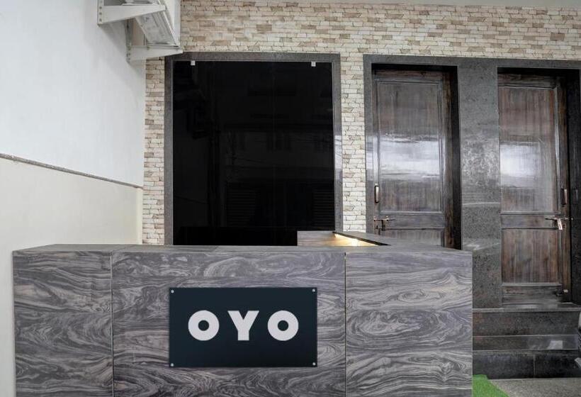 ホテル Oyo The Grand Rediance