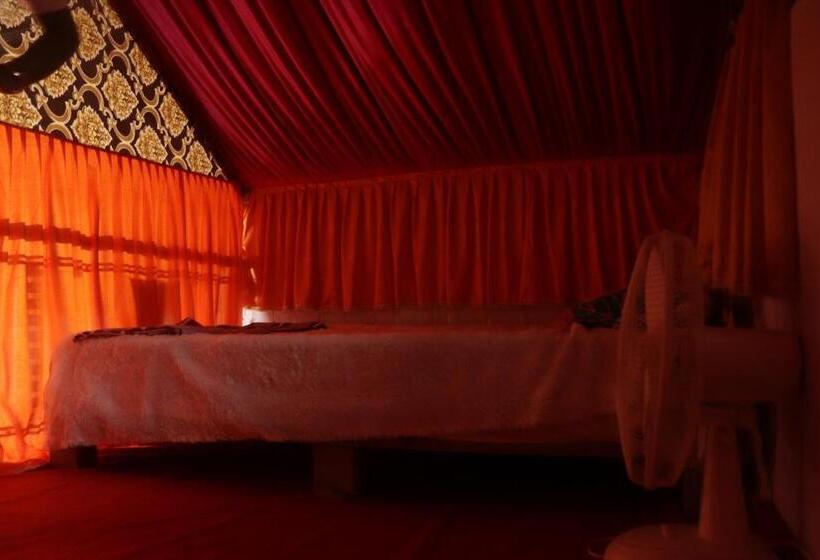 فندق Ramu Green Lake Cottage