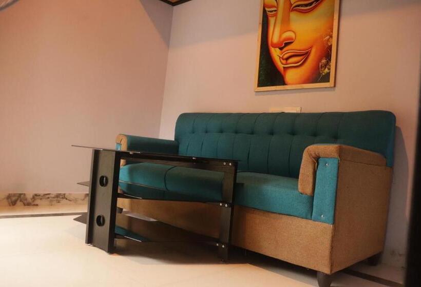 فندق Ramu Green Lake Cottage