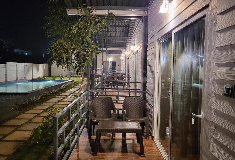 호텔 Rashiva Resort