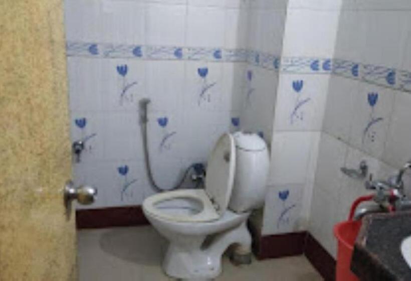 فندق Sai Plaza , Akbarpur