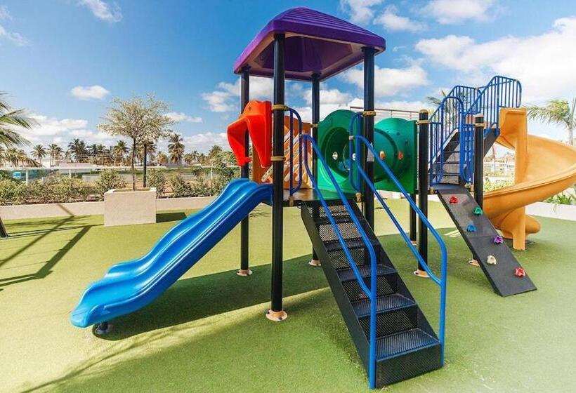 ホテル Apt Em Salinas Park Resort