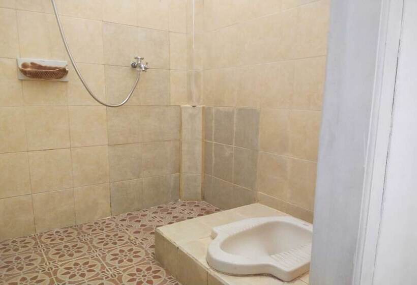 בית מלון כפרי Spot On 93478 Amanda Residence Syariah