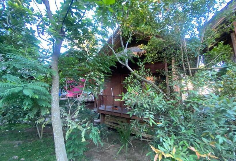 בית מלון כפרי Spot On 93511 Rinjana Homestay