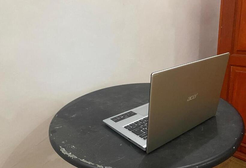 בית מלון כפרי Spot On 93517 De Lanang Homestay