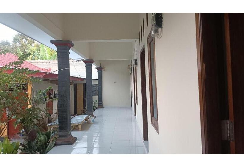 בית מלון כפרי Spot On 93524 Bagas Homestay