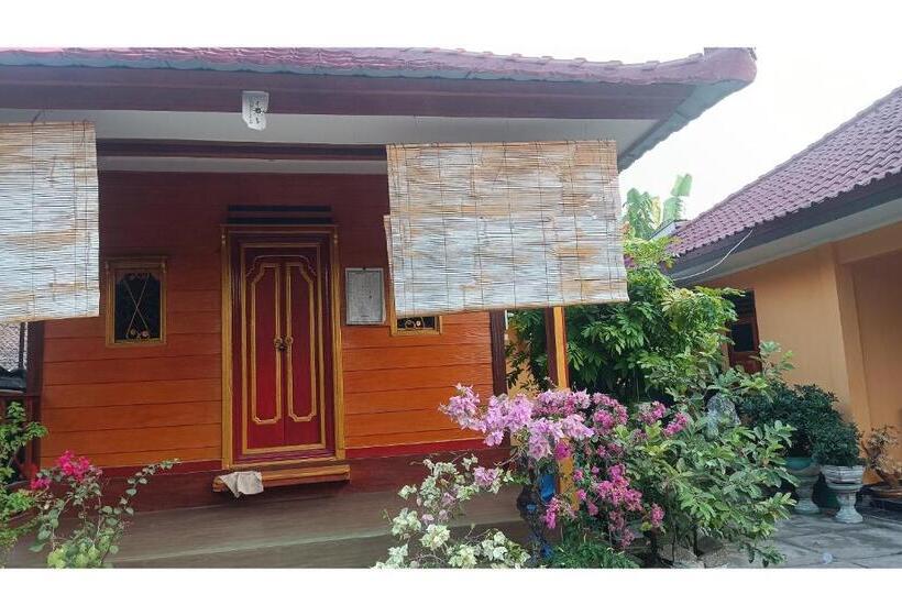 בית מלון כפרי Spot On 93524 Bagas Homestay