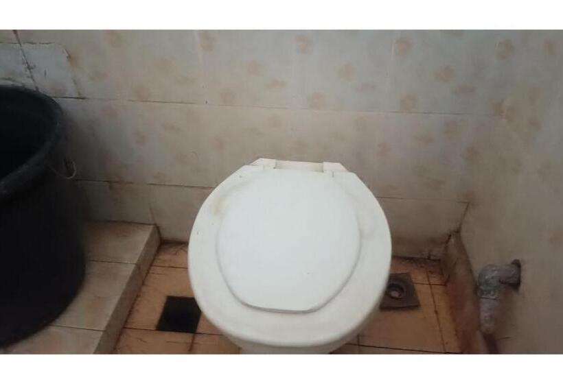 ホテル Spot On 93524 Bagas Homestay