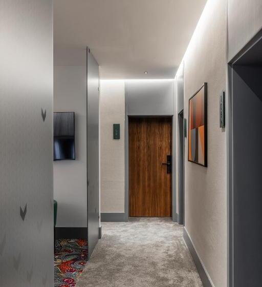 هتل Square By Margo