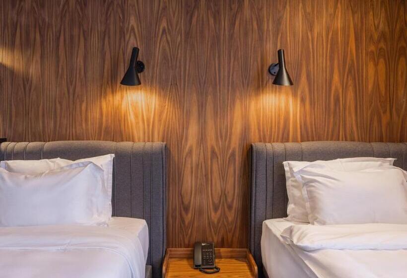 هتل Square By Margo