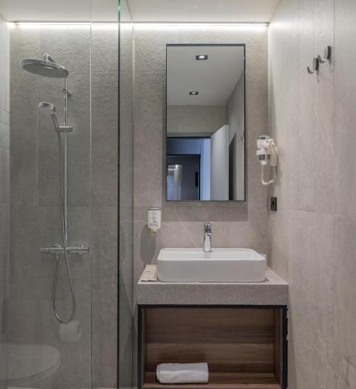 هتل Square By Margo