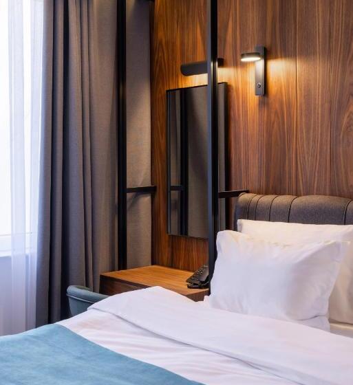 هتل Square By Margo