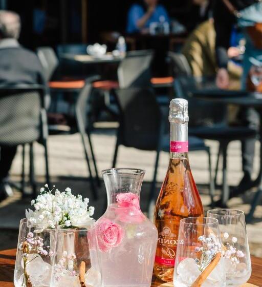 هتل Square By Margo