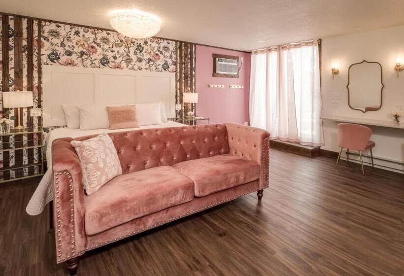 فندق The Cove Guest House