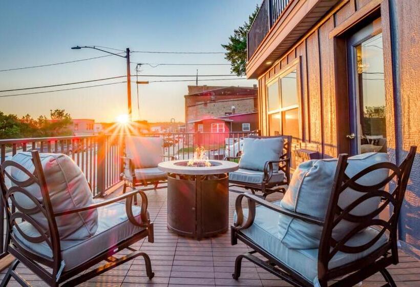 فندق The Cove Guest House