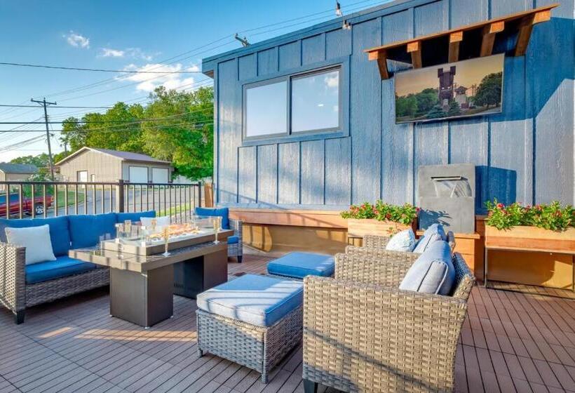 فندق The Cove Guest House