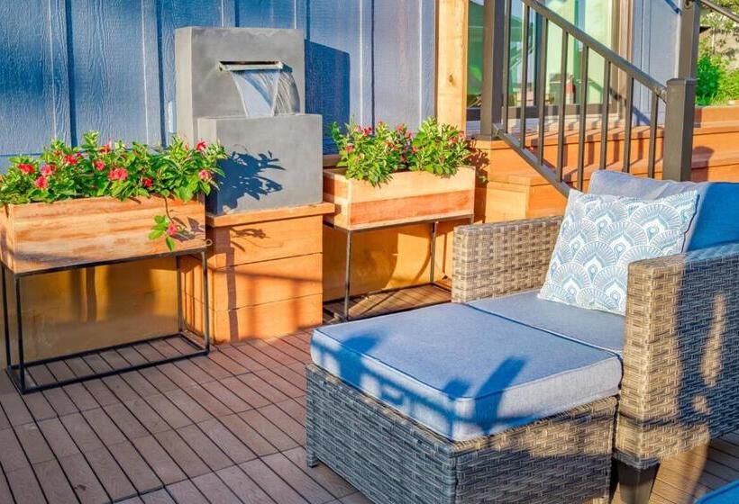 فندق The Cove Guest House